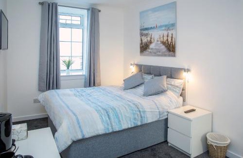 Irvine House | Marina View Guest House