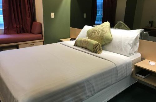 Carlyle Lake Resort | Mariner's Village Resort