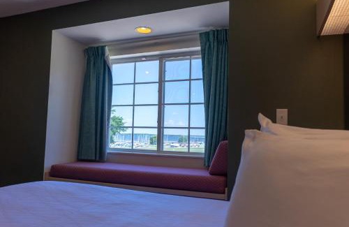 Carlyle Lake Resort | Mariner's Village Resort