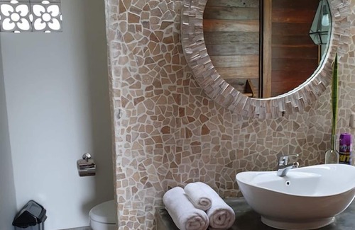 Tambolaka Bed & Breakfast | Mario Hotel and Cafe