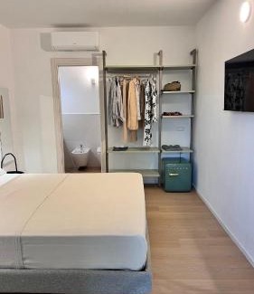San Teodoro City Centre House | Mariposa Rooms