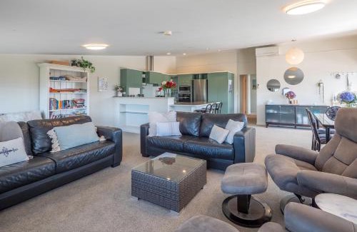 Mariri House | Mariri Heights Tasman