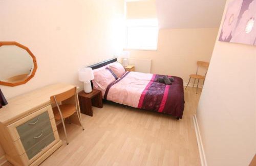 Wallasey Apartment | MARLEY MANSIONs APARTMENTS - KING ST REF : 10/3