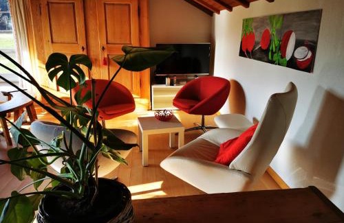 Meggen Apartment | Marmottin
