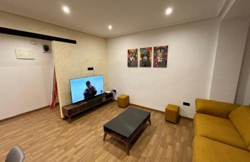 Pla del Bon Repos Apartment | MarqPlace beach free parking and AC