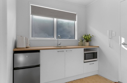 Mangawhai Heads Cottage | Marram Studio - Mangawhai Holiday Studio