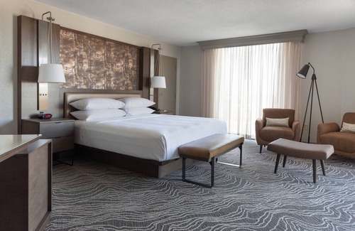 Airport North Hotel | Marriott Orlando Airport Lakeside