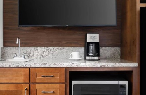 Branson Theater District Condo | Marriott's Willow Ridge Lodge | Two Studio Suites