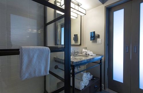 Civic Core Hotel | Marriotts Pulse San Diego - Studio