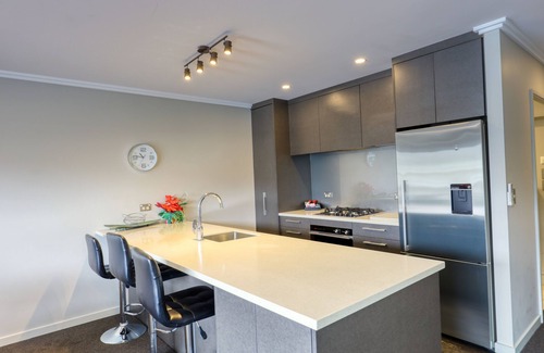 Lowburn Apartment | Marsden Lake Resort Central Otago