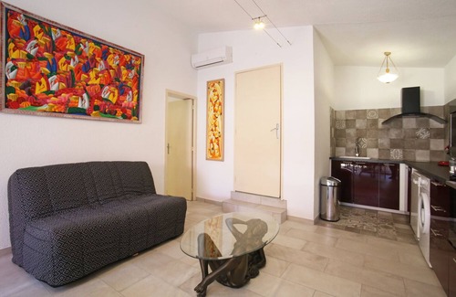 Marseillan House | šMarseillanāAir-conditioned house private heated pool28°C Mar 14āNot overlooked