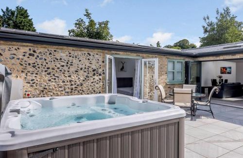 Brandon House | Marshall Cottage