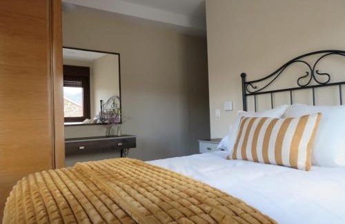 Villavieja del Lozoya Hotel | Martín Taberna