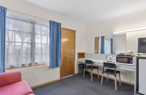 Moonah Hotel | Martin Cash Motel