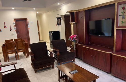 Visakhapatnam House | Maruthi Villa, Walkable to Beach. Pet-Friendly!