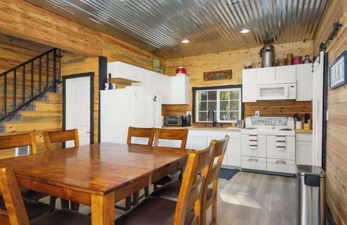 Priest River Cabin | Marvelous 3-bedroom cabin located on beautiful Priest River