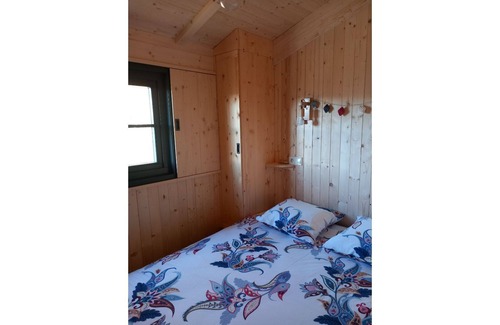Tremolat Cabin | Maryflo hut ( 2 )