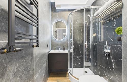 Bialoleka Apartment | Marywilska 66A Studio & Parking by SuperApart