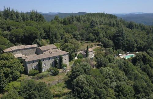Colognac House | Mas cévenol en pleine nature