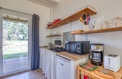 Saintes-Maries-de-la-Mer House | 'Mas Des Cypres - Mazet 4' with Private Terrace, Shared Garden and Wi-Fi
