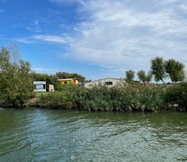 Saint-Laurent-d'Aigouze Bed & Breakfast | Mas de la Montille