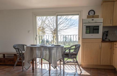 Saint-Martin-de-Crau Apartment | Mas l'espero