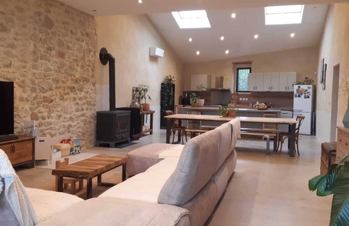 Lamotte-du-Rhone Other | Mas Provençal Avec Piscine 8p + 1 Bébé
