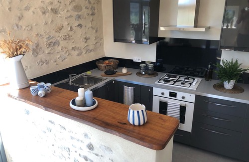 Venterol House | Mas provençal La Serallère in the heart of olive groves