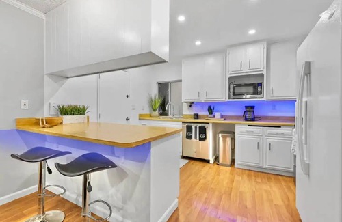 Kearny Mesa House | Massive 5BR Resort Style Retreat with Heated Pool!