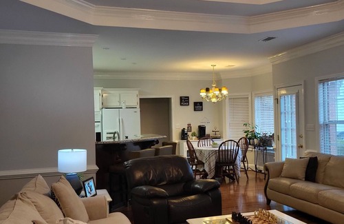 Gracewood House | Masters Tournament, Pet friendly, Home away from Home