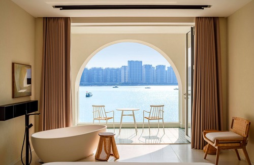 Longhu Qu Bed & Breakfast | Masuland