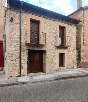 Pradena House | Matandrino
