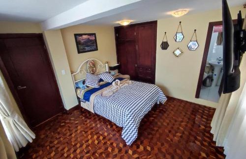 Banos de Agua Santa House | MATRIMONIAL TURI centro de la ciudad, garaje