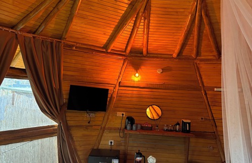 Yanik Hotel | Maui Sapanca