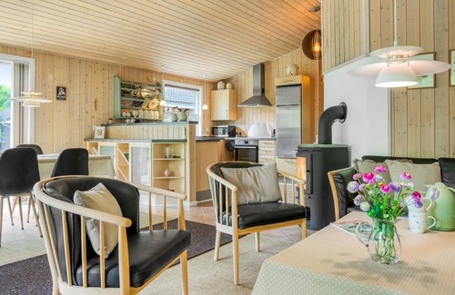 Helberskov Strand House | "Mauri" - from the sea by Interhome