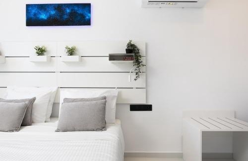 Gazi Apartment | MaXi Suite 75 with Jacuzzi,By IdealStay Experience