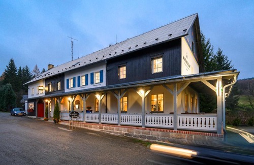 Marenice House | MAXMILLIAN Pension & Restaurant