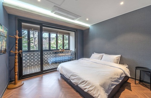 Gangneung Hotel | May Garden