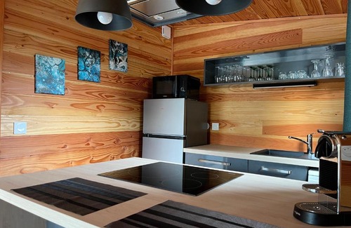Theuley Cabin | Maya-Huel
