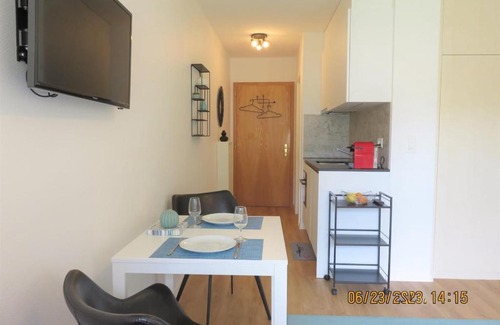 Leukerbad Apartment | Mayenzett 25, komplett renoviert, vis-à-vis Klinik & Thermalbad