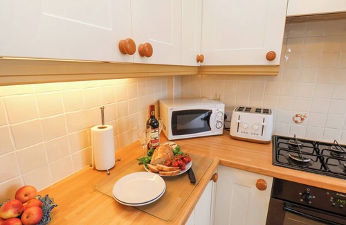 Fylingthorpe Cottage | Maypole Cottage