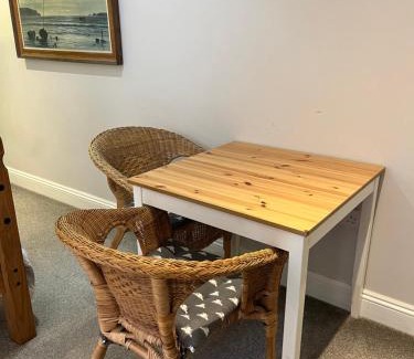 Petersfield Bed & Breakfast | Mays Cottage Bed and Breakfast