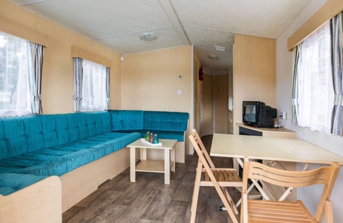 Hoek Resort | MB Beach Cottage - Two Bedroom Resort, Sleeps 4