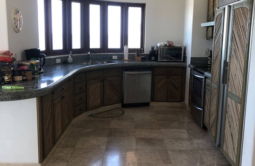 Pescadero House | McGann Estate Resort: Two Houses on the Beach, sleeps 14