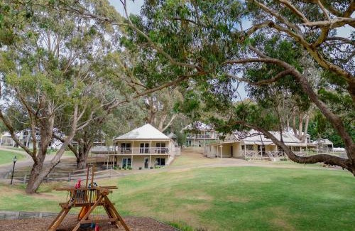 Metung Resort | McMillans of Metung Coastal Resort