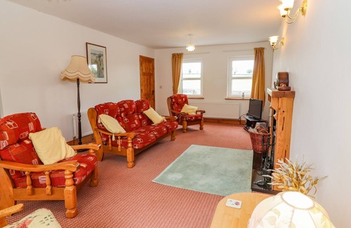 Coolbawn House | MEADOW VIEW, pet friendly in Coolbaun, County Tipperary