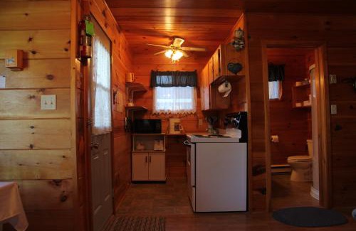 Miltonvale Park Ski Chalet | Meadowview Cottages