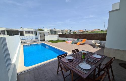 Caixas Villa | Meco Beach Villa