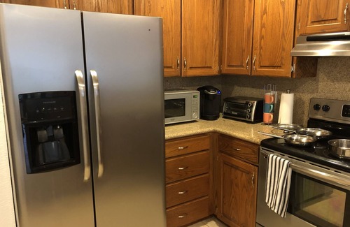 Harlingen House | Med District & Airport, King Bed, large rooms @ 6244