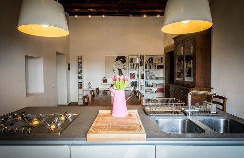 Lake Bracciano Apartment | Medieval Mansion,opposite the Castle,between lake, sea, Rome, Umbria and Tuscany